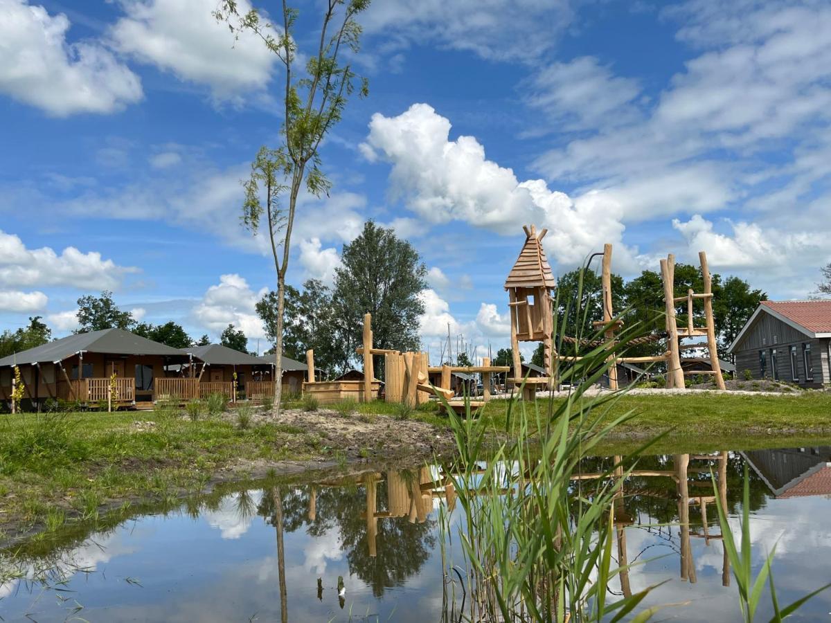 Luxe tent Waterherberg It Beaken *